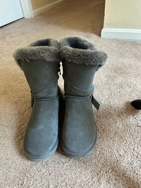 Lamo Gray Suede Faux-Fur Winter Boots